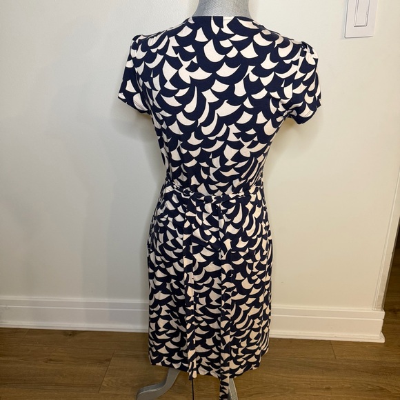 Boden Navy and White Patterned Midi Dress, wrap , size 10 - Picture 2 of 10
